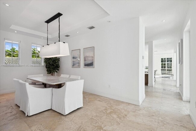 Photo - 350 Woodcrest Rd