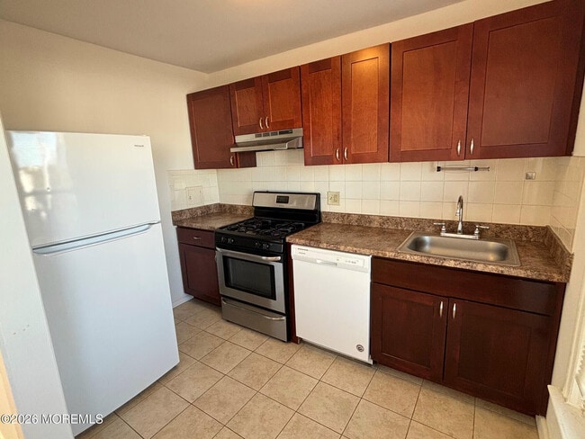 Photo - 220 Ocean Ave N Unit 18