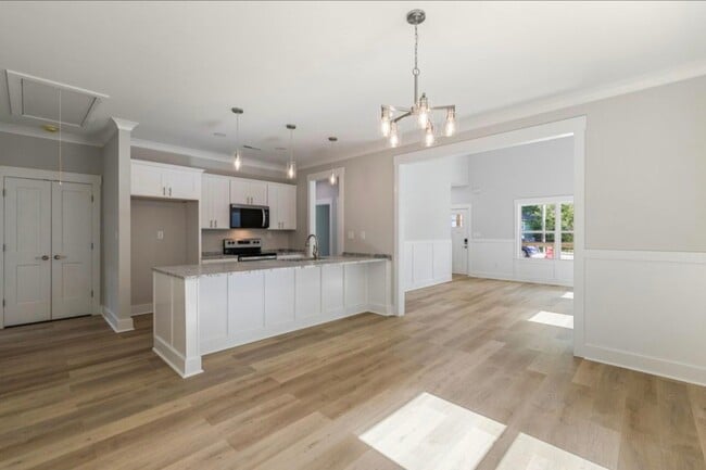 Photo - 5414 Dorsey St