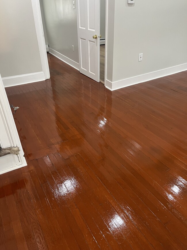 Photo - 16 Mohawk St