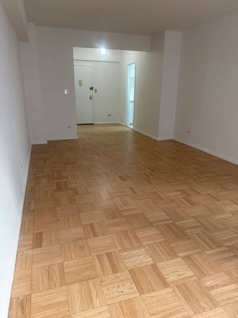 Photo - 100 W 57th St Unidad 15B