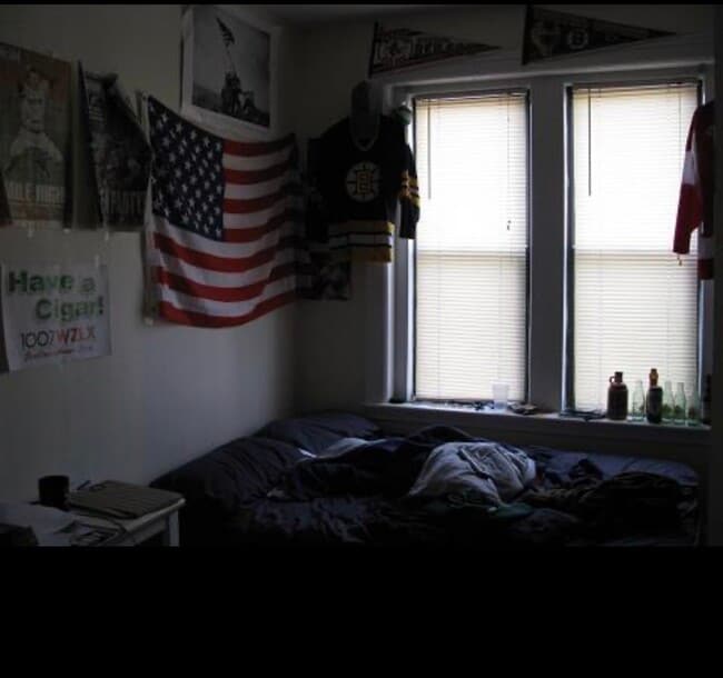 Photo - 18 Glenville Ave