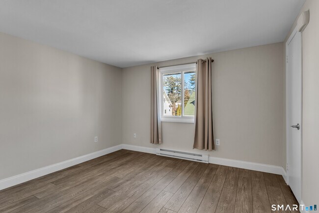 Photo - 6 Russell St Unit 8