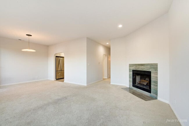 Photo - 465 35th Ave