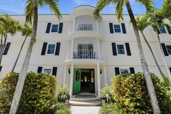 Building Photo - 226 Brazilian Ave Unit 2b