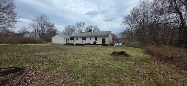 Photo - Single Family Home in Trumbull for Rent