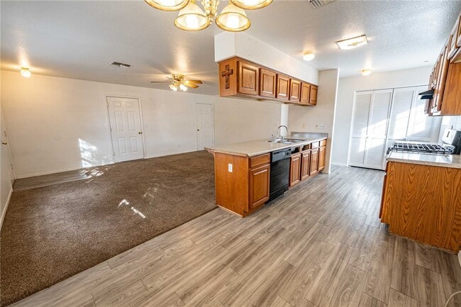 Photo - 3422 Cypress St