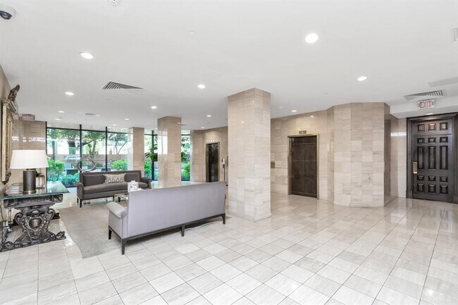 Photo - 14 Greenway Plaza Unit 23O