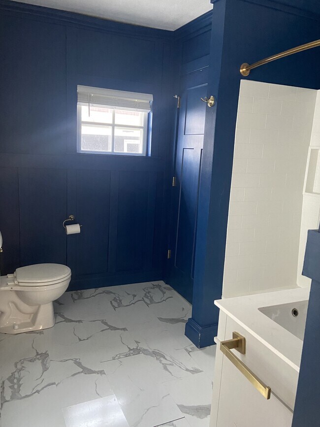 Photo - 713 Webb St
