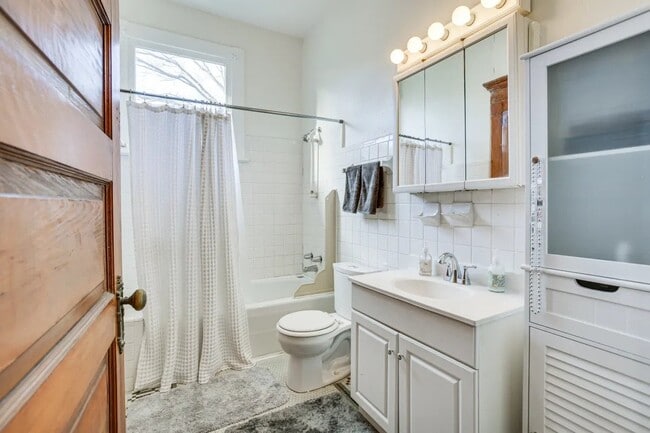 Photo - 7922 Sycamore St