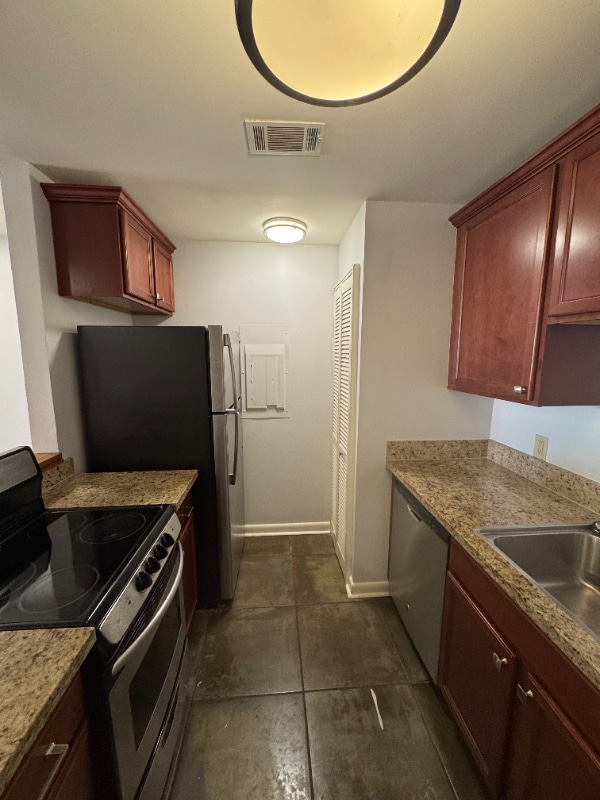 Photo - 518 E 7th St Unidad 17