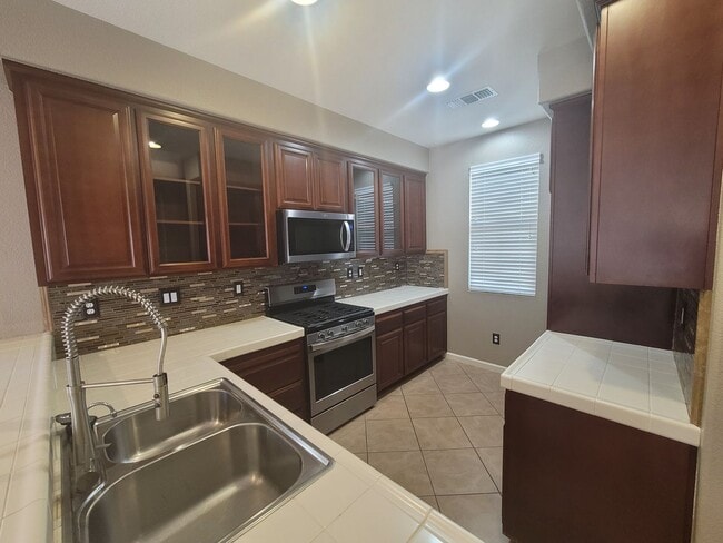 Photo - 3391 Walker Rd