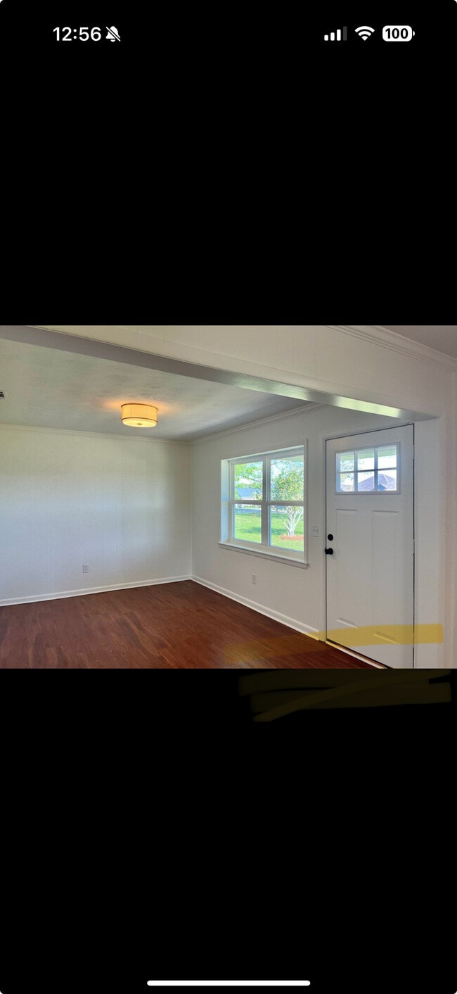 Building Photo - 8336 S Park Ave