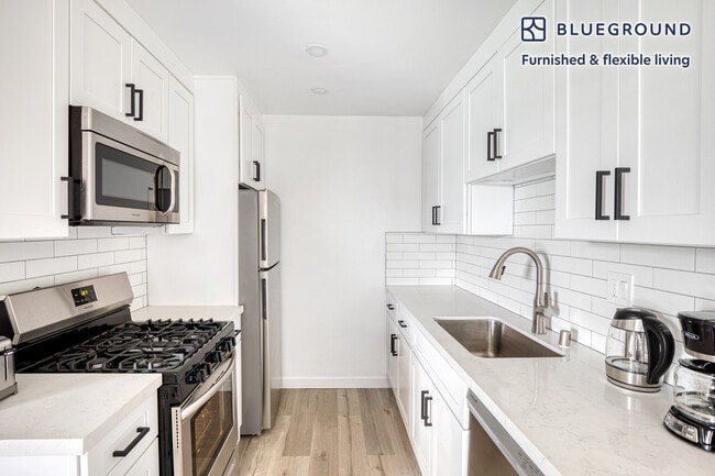 Photo - 11915 Kling St Unidad FL1-ID513