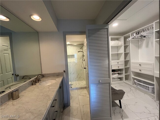 Photo - 513 Lake Louise Cir Unit 202