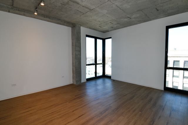 Photo - 1611 W Division St Unit 109