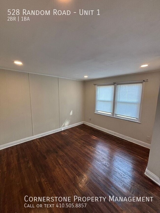 Photo - 528 Random Rd Unit 1