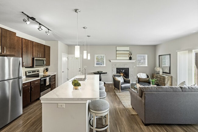Cocina de High Bluff - High Bluff Townhomes