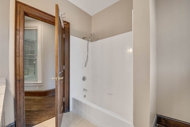 Photo - Fountain Plaza - Fitzgerald Apartments