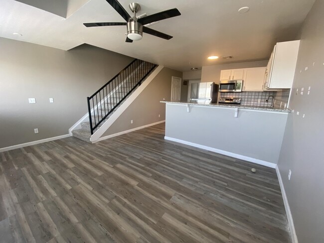 Photo - 1230 12th Ave SE