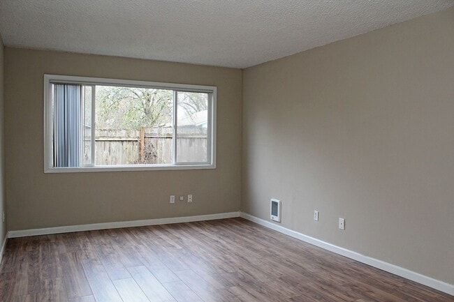 Photo - yanke02 Unit 2aedbd53-a4ff-11ea-82bc-028b41fdf1b6