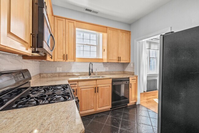 Photo - 920 Monticello Terrace Unit 305