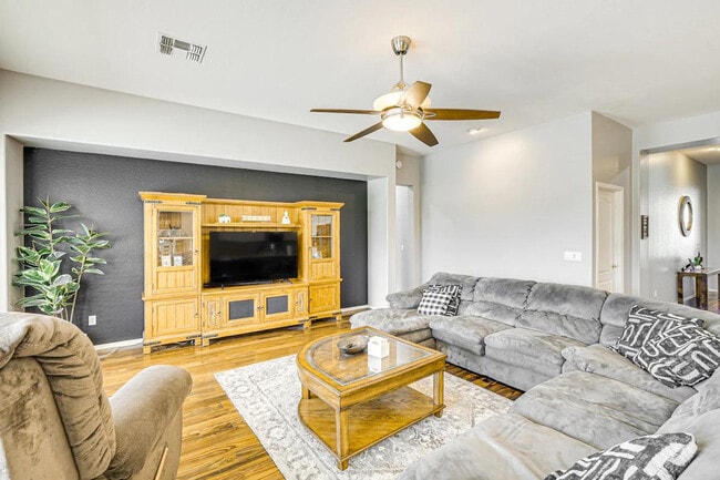 Photo - 26221 N 43rd Ave Unidad ID1386217P