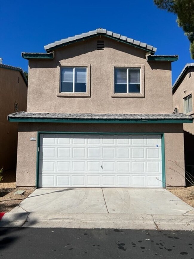Photo - 3 Bedroom located in Gated Community!!