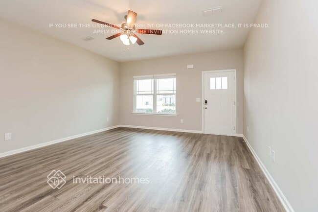 Photo - 124 E Coker Way