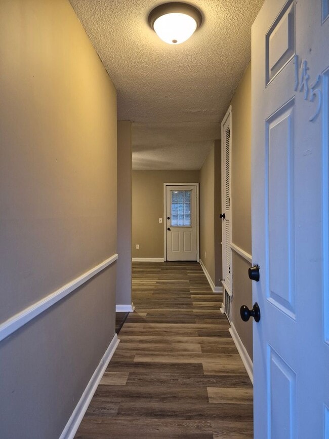 145 Deerwood Ct