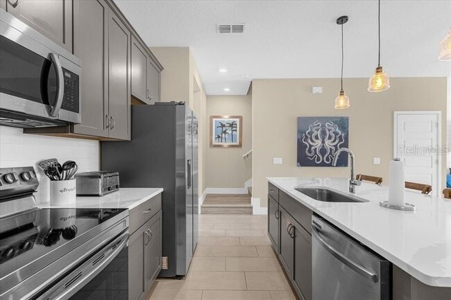 Photo - 788 Driving Range Ct