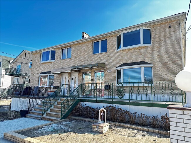 Photo - 3276 Griswold Ave Apartment