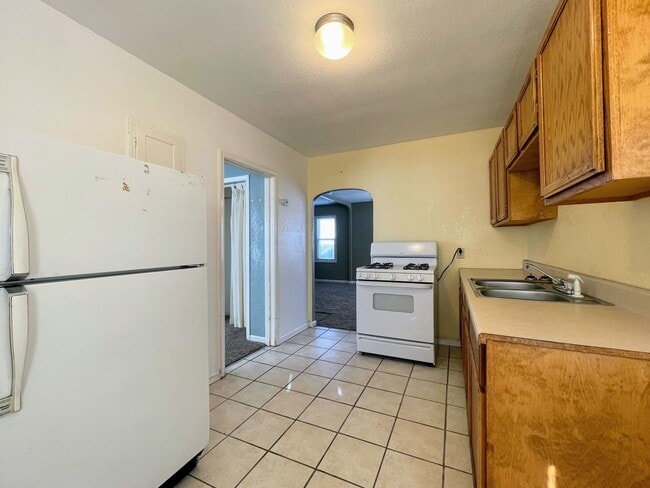 Photo - Cozy 1 bedroom with detached garage