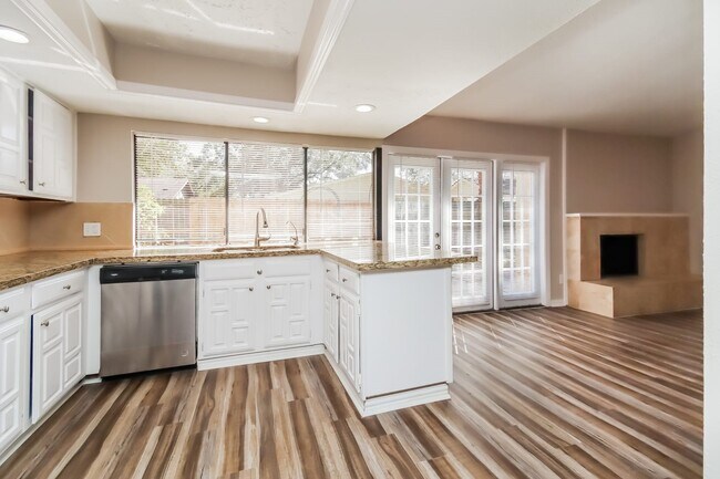 Photo - 16835 Grampin Dr