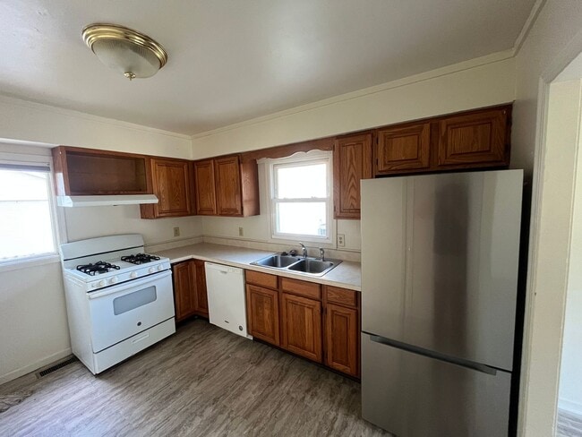 Photo - 1422 Potomac Ave