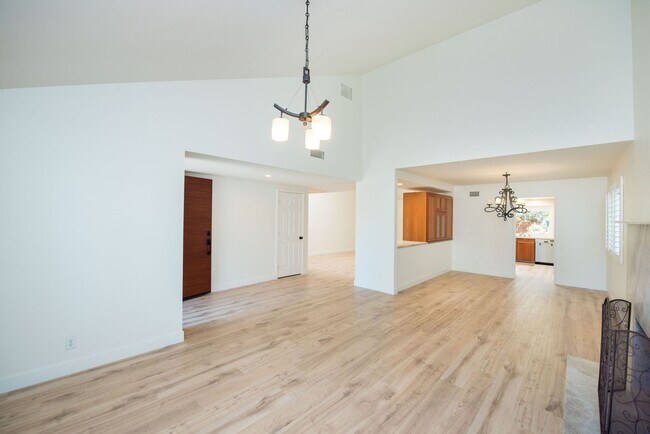 2788 Bluebird Cir