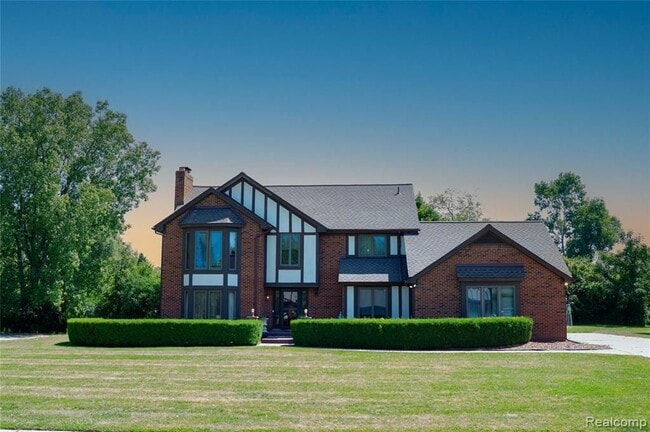 Building Photo - 6651 Arlington Dr Rental