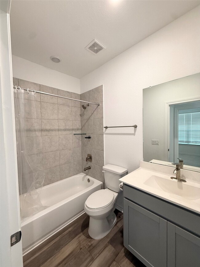 Photo - 15826 Dove Holw Dr
