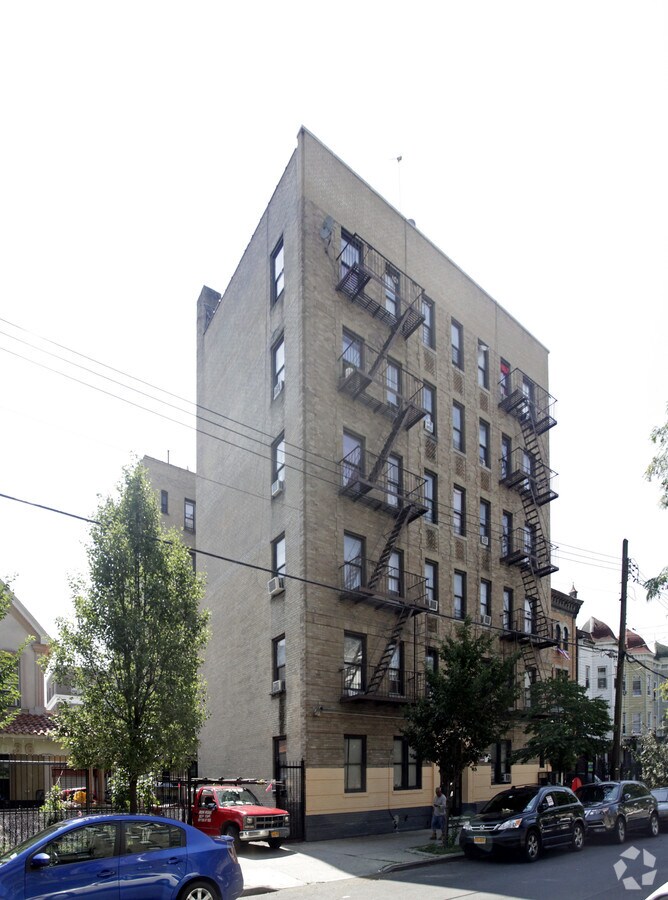 1026-1030 Woodycrest Ave - 1030 Woodycrest Ave Apartments