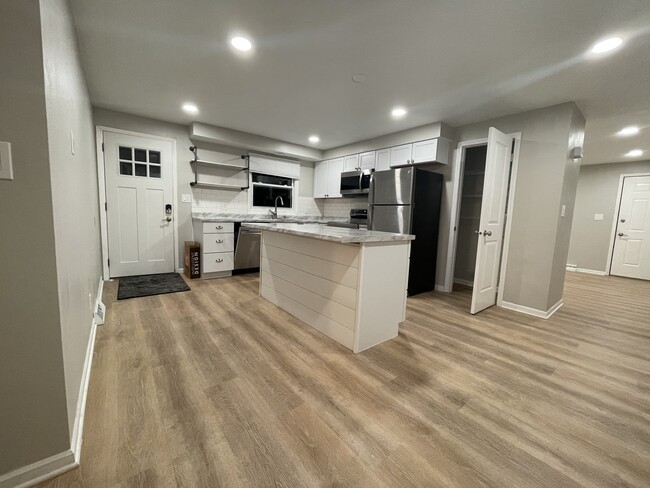 Updated kitchen with stainless stain appliance - 2719 N Owaissa St Townhome