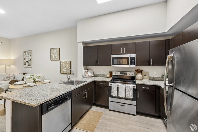 Verona - 1BR, 1BA - 840SF - Kitchen