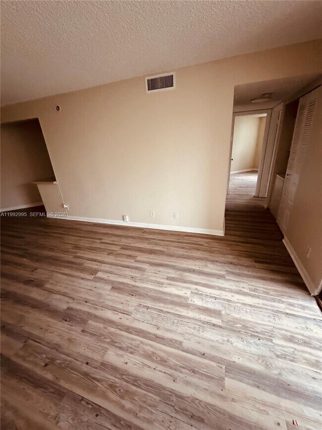 Photo - 211 Lake Pointe Dr Unit 110