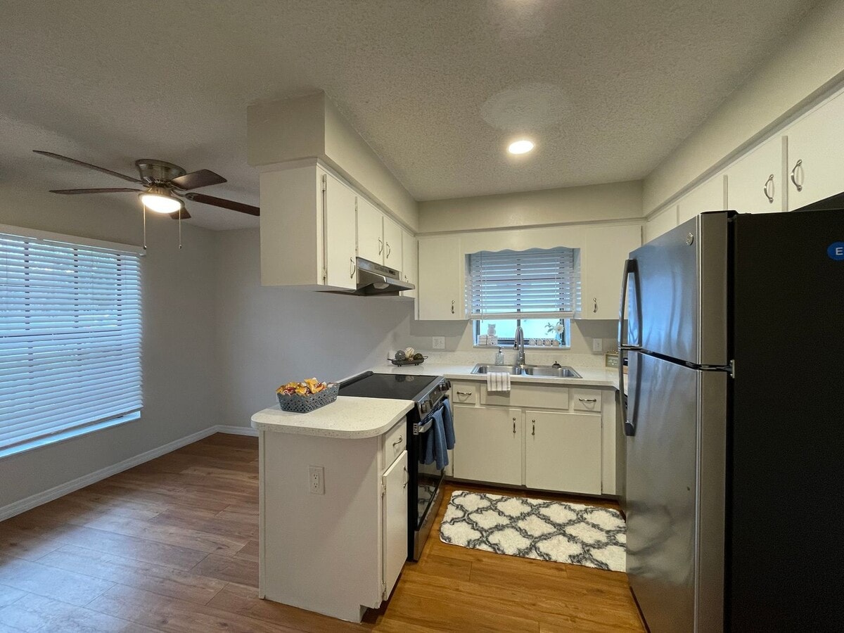 The Vanda Apartments | 1 & 2 Bedroom Apart... - The Vanda Apartments | 1 & 2 Bedroom Apart...