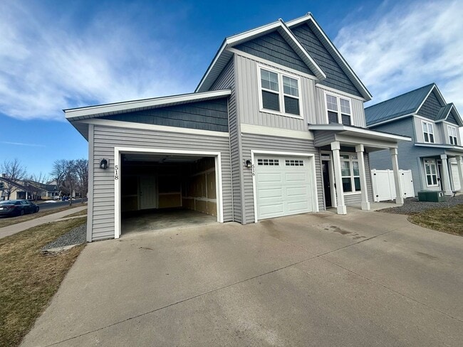 Building Photo - 516-518 W Thomas St Unit #518