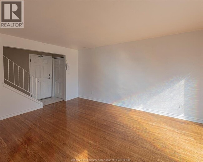 Photo - 1900 Columbia Ct