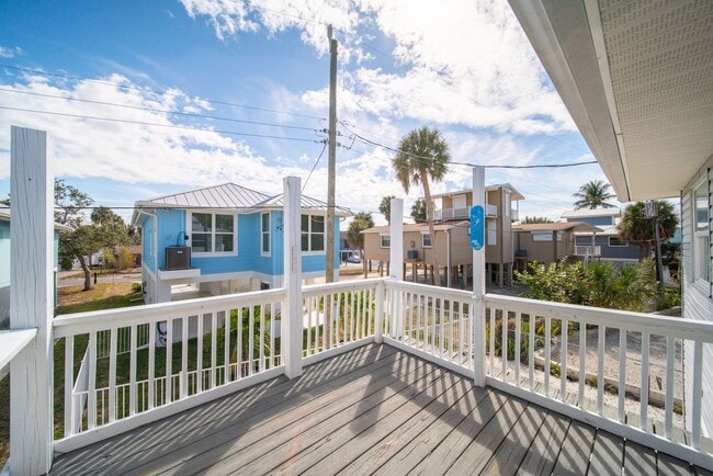 Building Photo - 128 Eucalyptus Ct Unit B