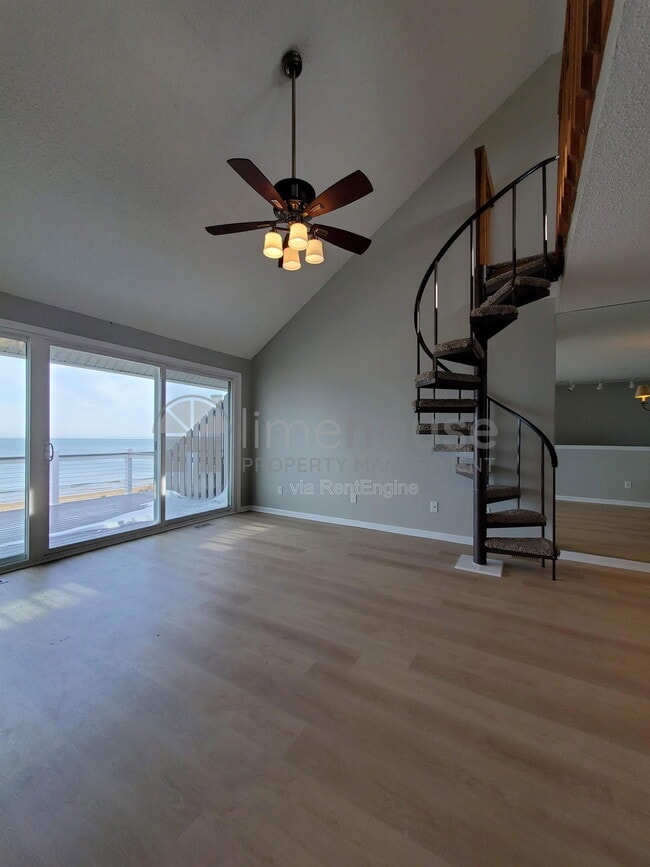 Photo - 1944 E Ocean View Ave Unit B