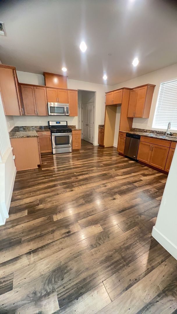 Photo - Beautiful spacious 3 bedroom 2/5 bathroom home.