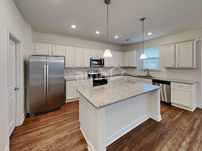 Photo - 2134 Laurel Vlg Cir