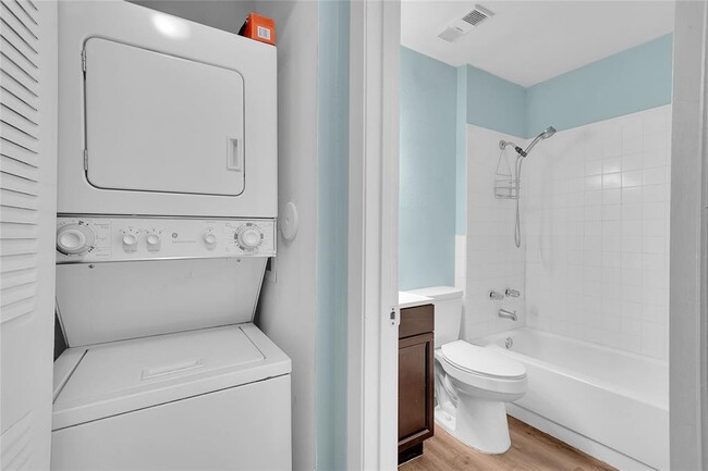 Photo - 2331 NW 96th Ter Unidad 17N Rental